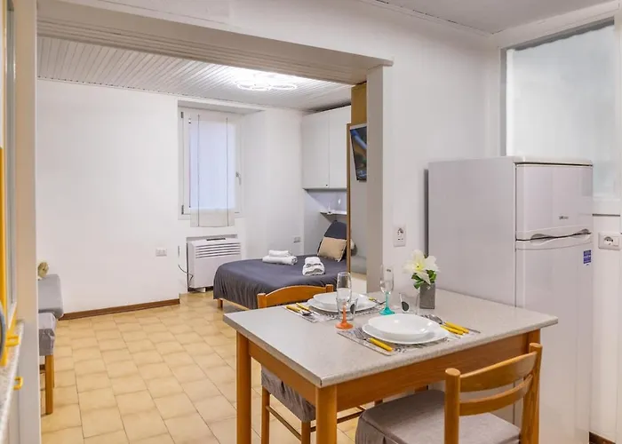 Casa Di Franco Di *